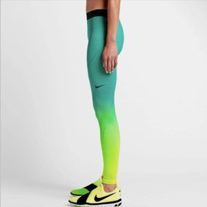 nike pro hyperwarm leggings